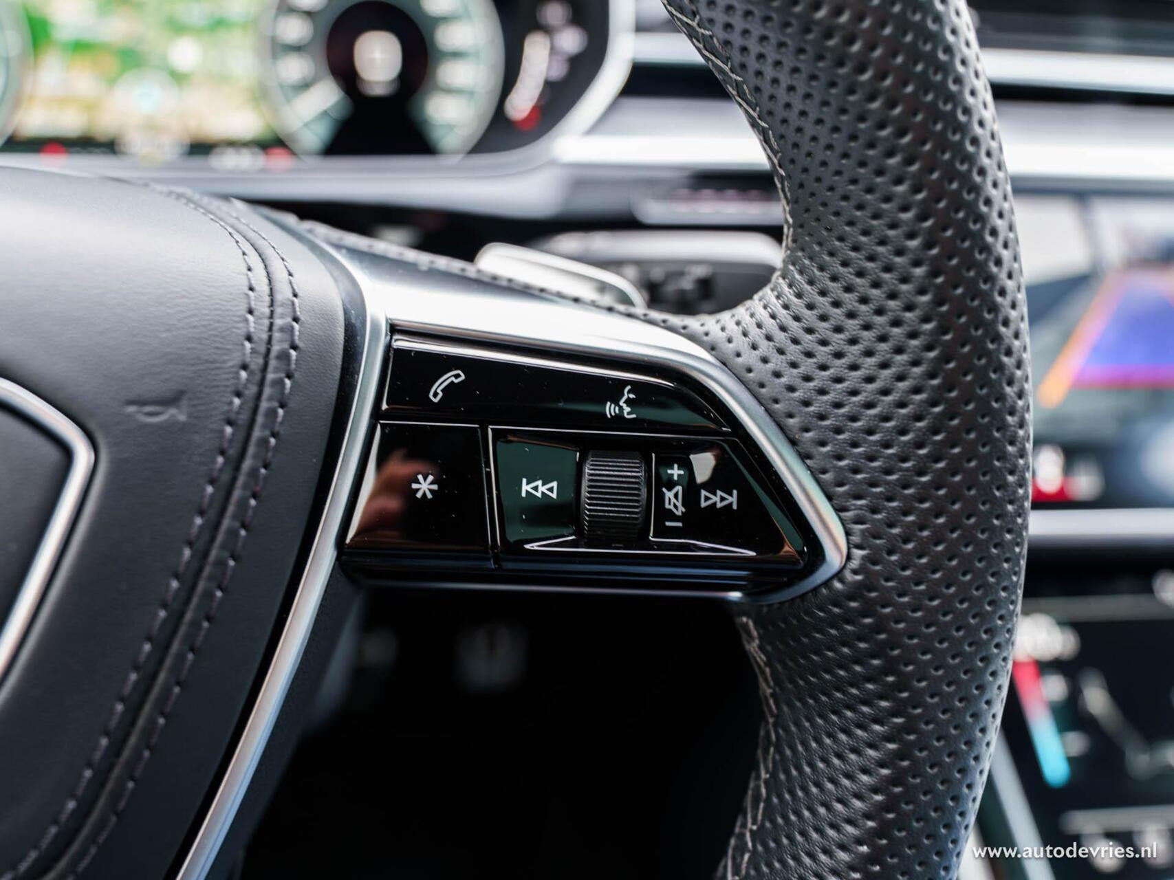 Hoofdafbeelding Audi A8