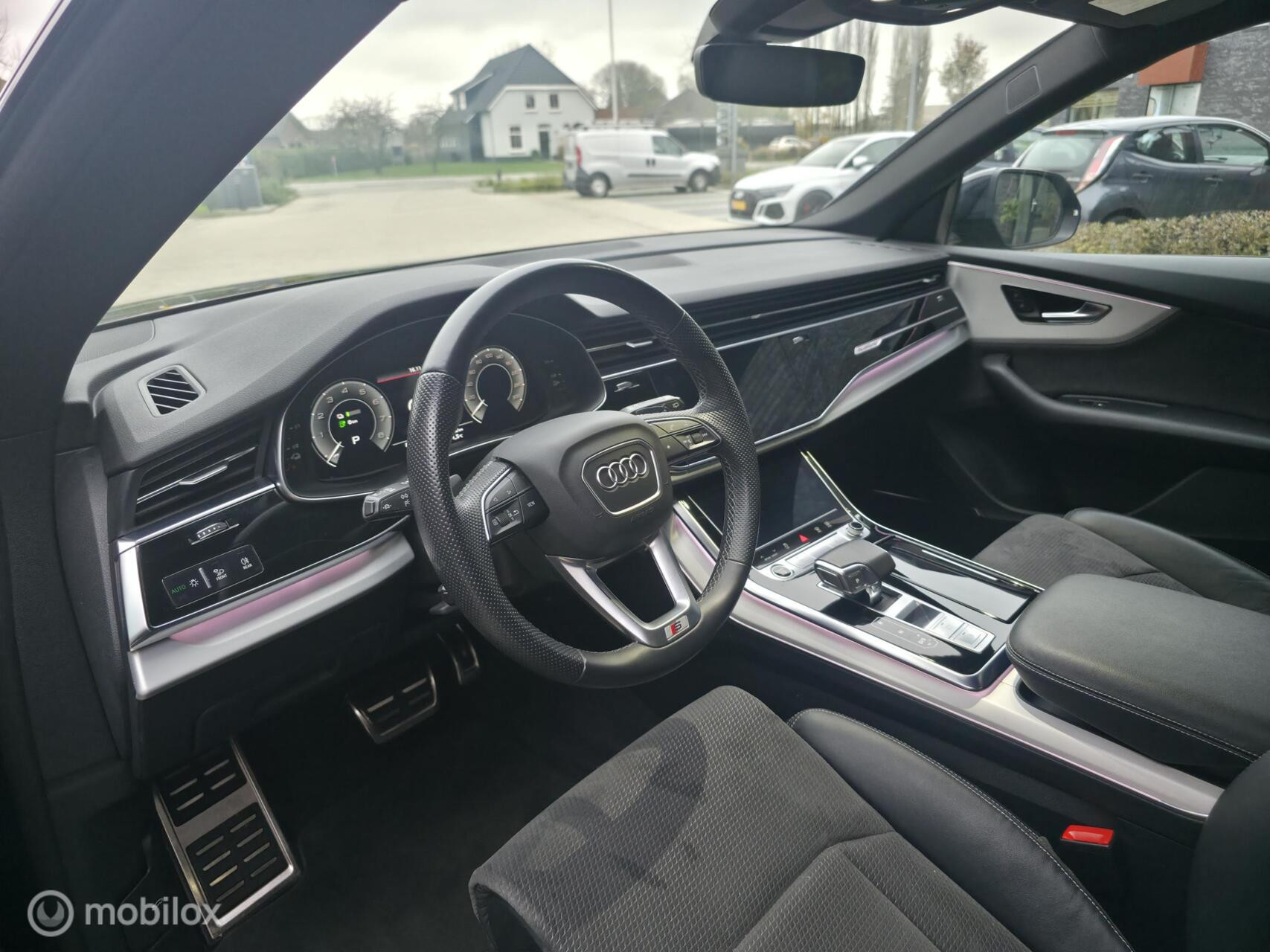 Hoofdafbeelding Audi Q8