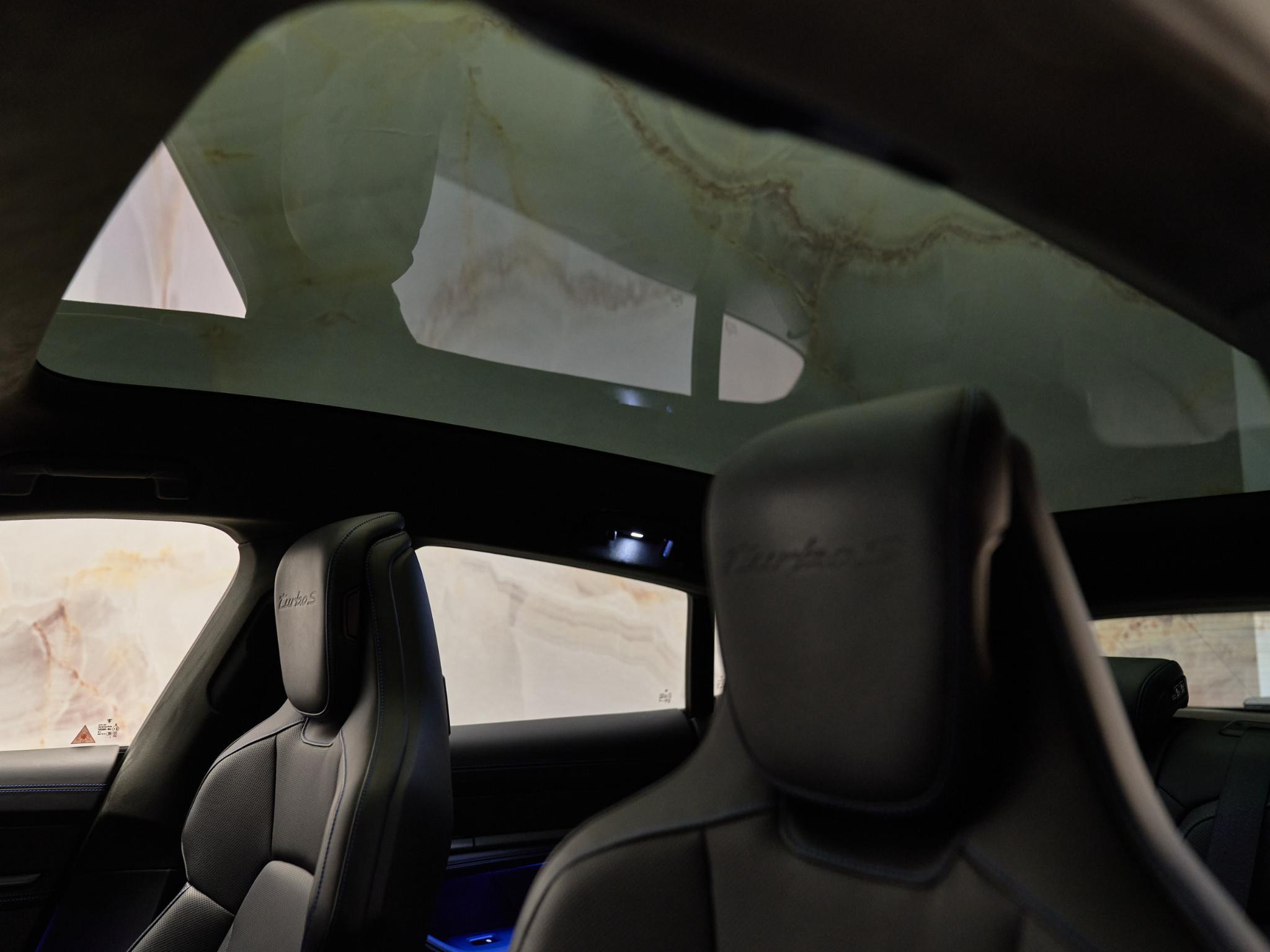 Hoofdafbeelding Porsche Taycan