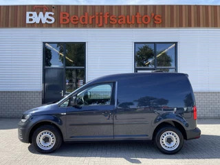 Volkswagen Caddy 2.0 TDI L1H1 BMT Trendline / rijklaar € 10.950 ex btw / lease vanaf € 236 / airco / cruise / donker blauw metallic / electrische laadruimte ventilatie !