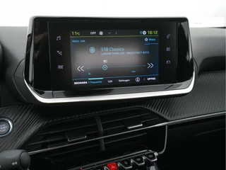 Peugeot e-2008 Peugeot e-2008 EV Active Pack 50 kWh [ 3-Fase ] (INCL-BTW) *FULL-LED | CARPLAY | MICROFIBRE-COMFORT-SEATS | CCS-FASTLOADER | KEYLESS | ECC | PDC | CRUISE | DIGI-COCKPIT | LANE-ASSIST | DAB* - afbeelding nr 14