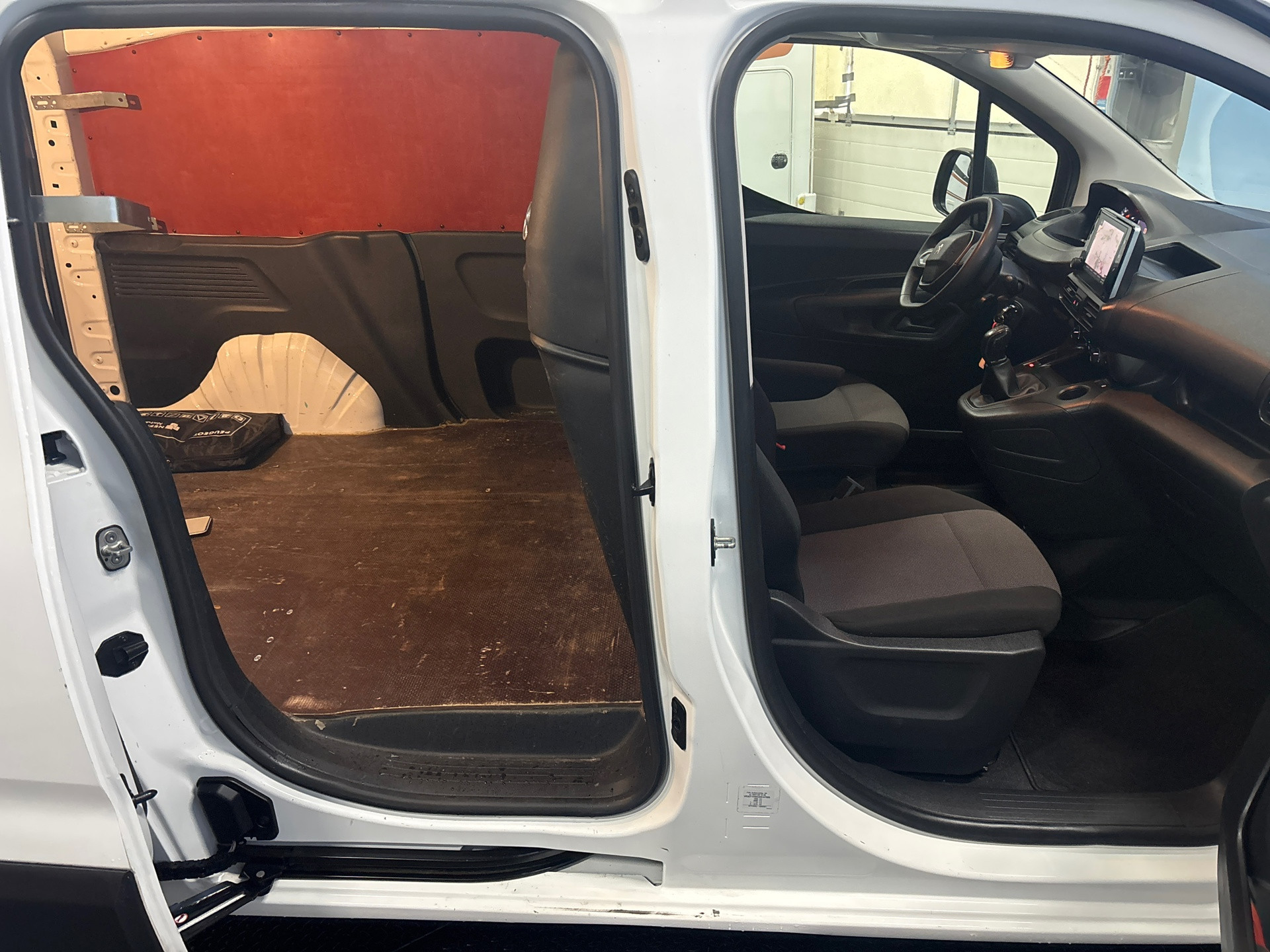 Hoofdafbeelding Peugeot Partner