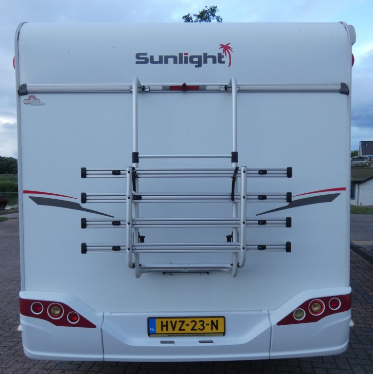 Hoofdafbeelding Sunlight T68 Automaat,navi,camera,lengtebedden