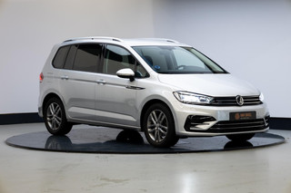 Hoofdafbeelding Volkswagen Touran Volkswagen Touran 1.5 TSI Highline Business R 7p | Trekhaak |