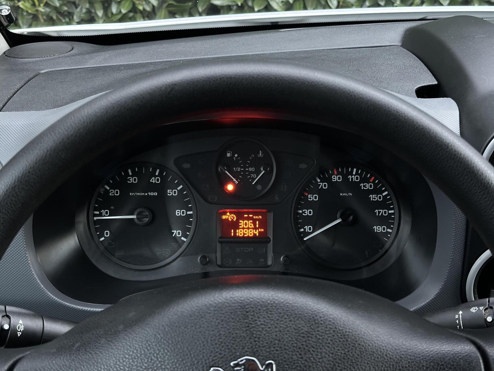 Hoofdafbeelding Peugeot Partner