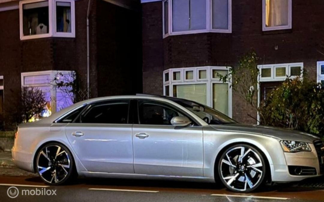 Hoofdafbeelding Audi A8