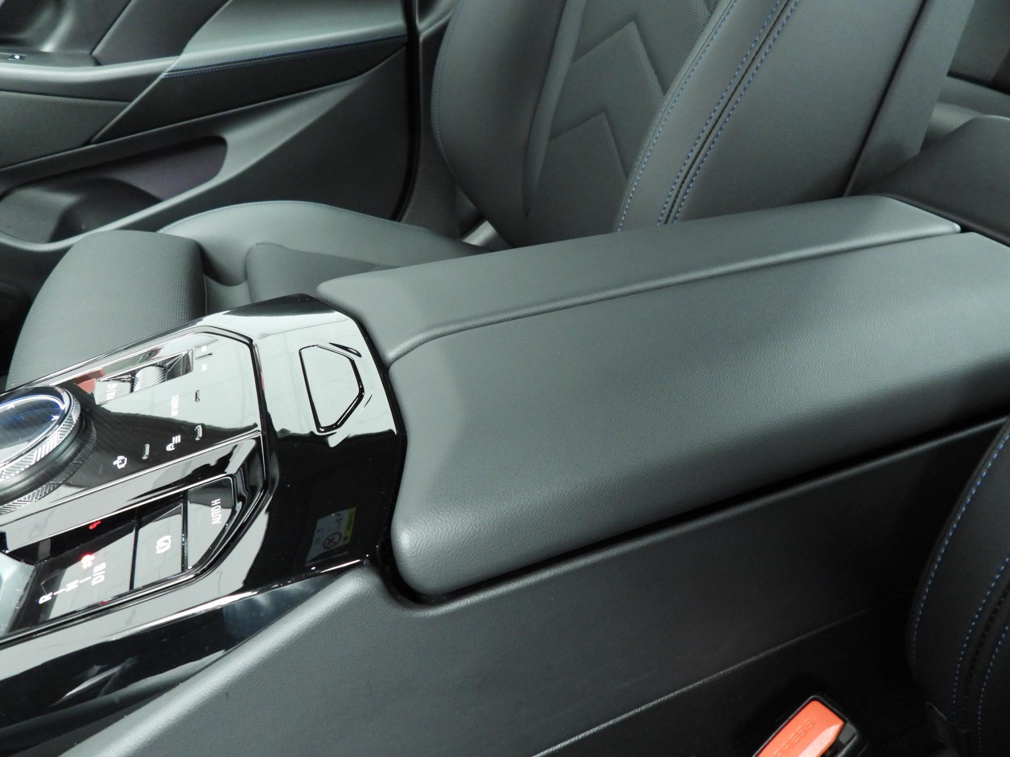 Hoofdafbeelding BMW i5