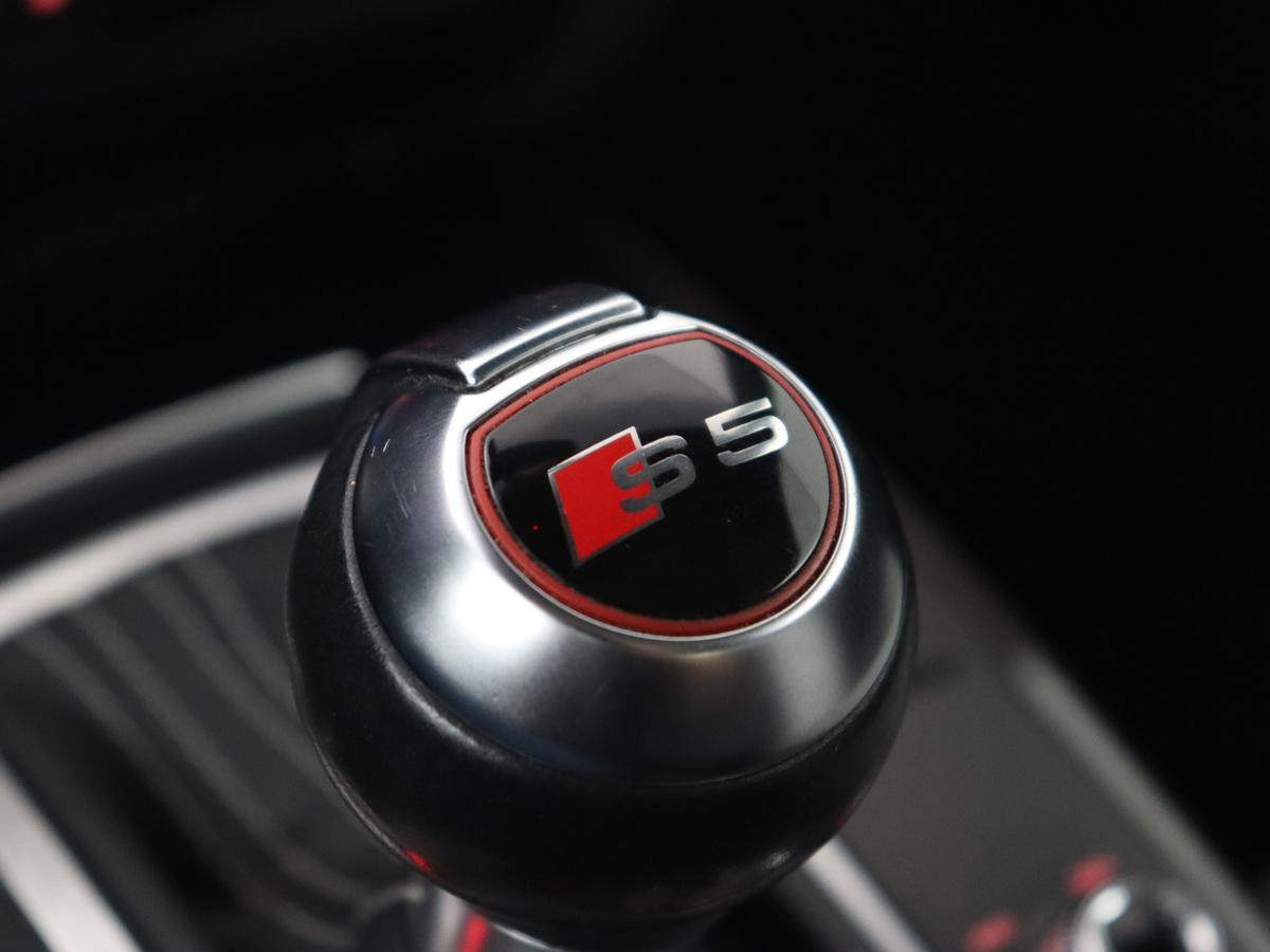 Hoofdafbeelding Audi S5