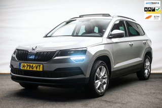 Skoda Karoq 1.0 TSI Ambition Sport [ Panoramadak El Trekhaak Camera Sportinterieur Stoelverwarming Carplay ]