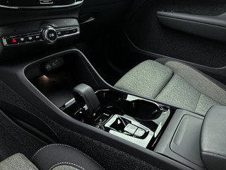 Volvo XC40 Volvo XC40 2.0 B4 Plus Dark | Trekhaak | - afbeelding nr 9