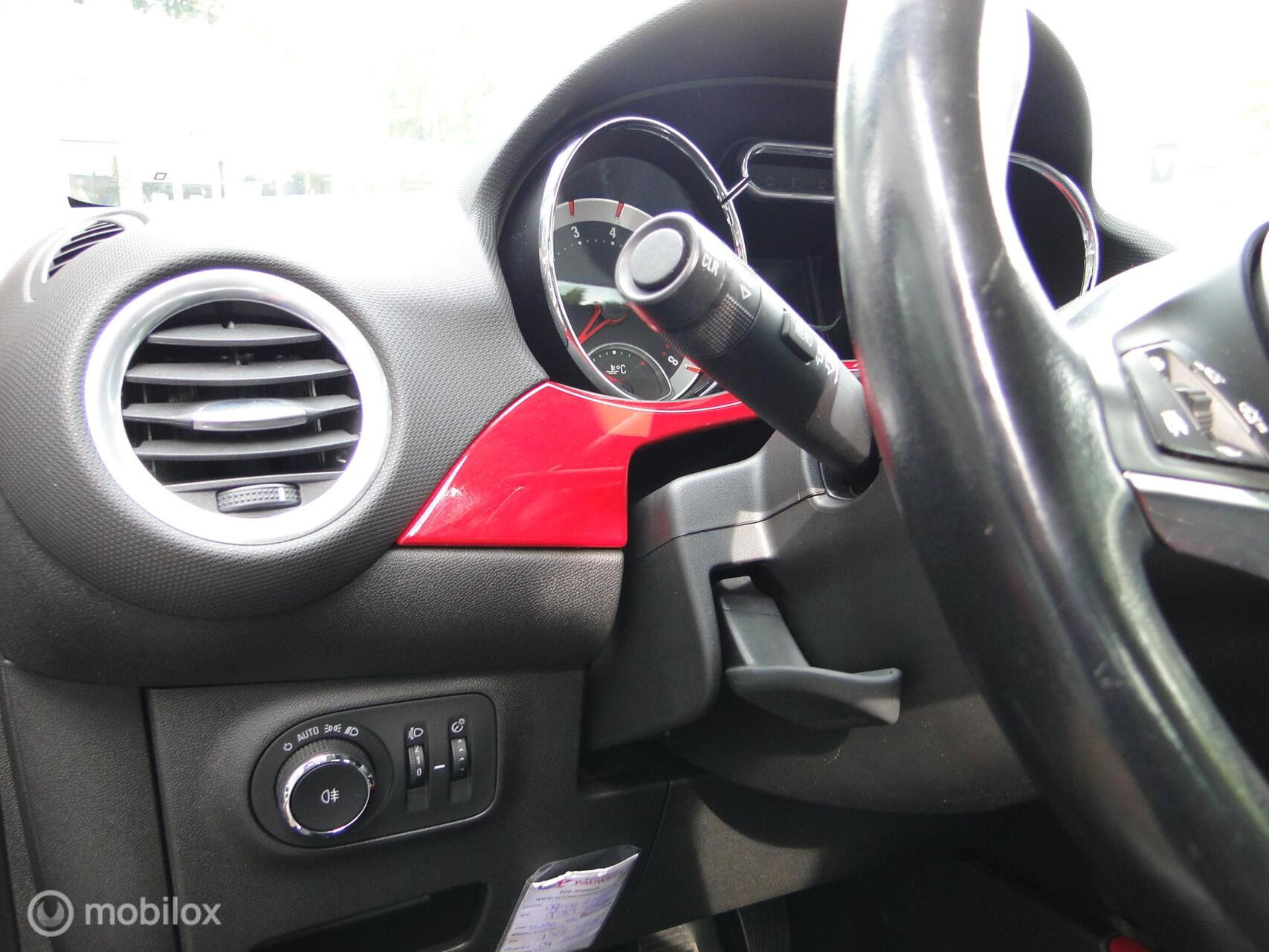 Hoofdafbeelding Opel ADAM