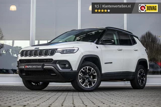 Hoofdafbeelding Jeep Compass Jeep Compass 4xe 240 Plug-in Hybrid Electric Trailhawk | Camera | ACC | Two-tone