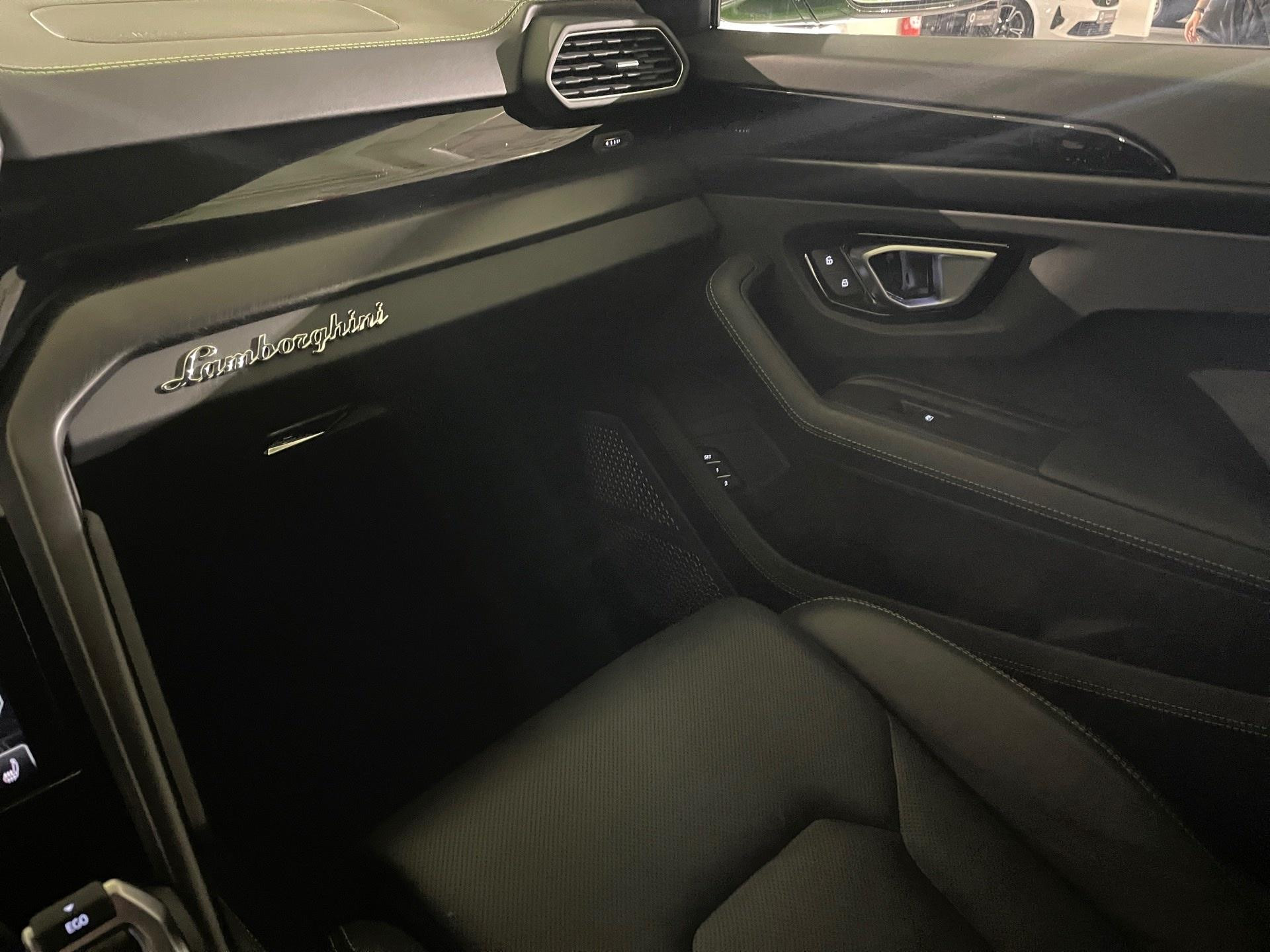 Lamborghini-Urus-image-8