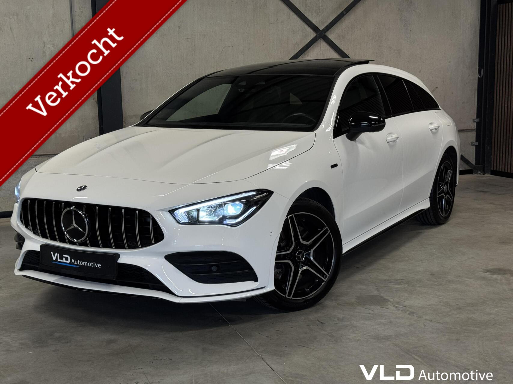 Hoofdafbeelding Mercedes-Benz CLA