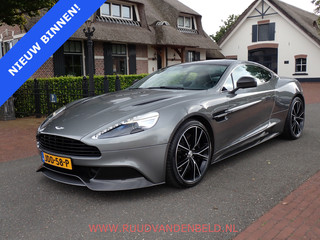Hoofdafbeelding Aston Martin V12 Vanquish Aston Martin V12 Vanquish 6.0 2+2 CARBON // B&O // 1st OWNER! NIEUW