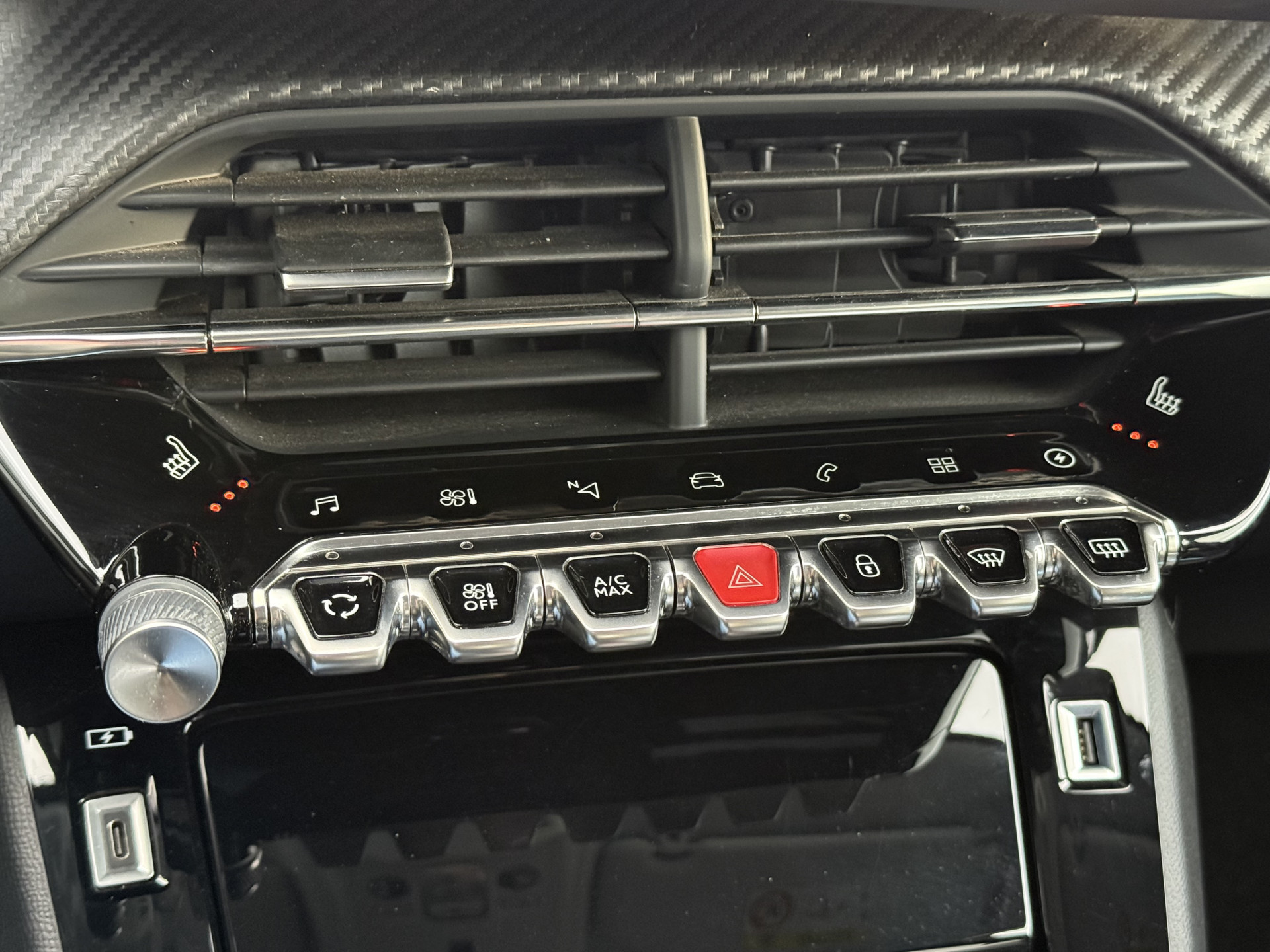 Hoofdafbeelding Peugeot e-208