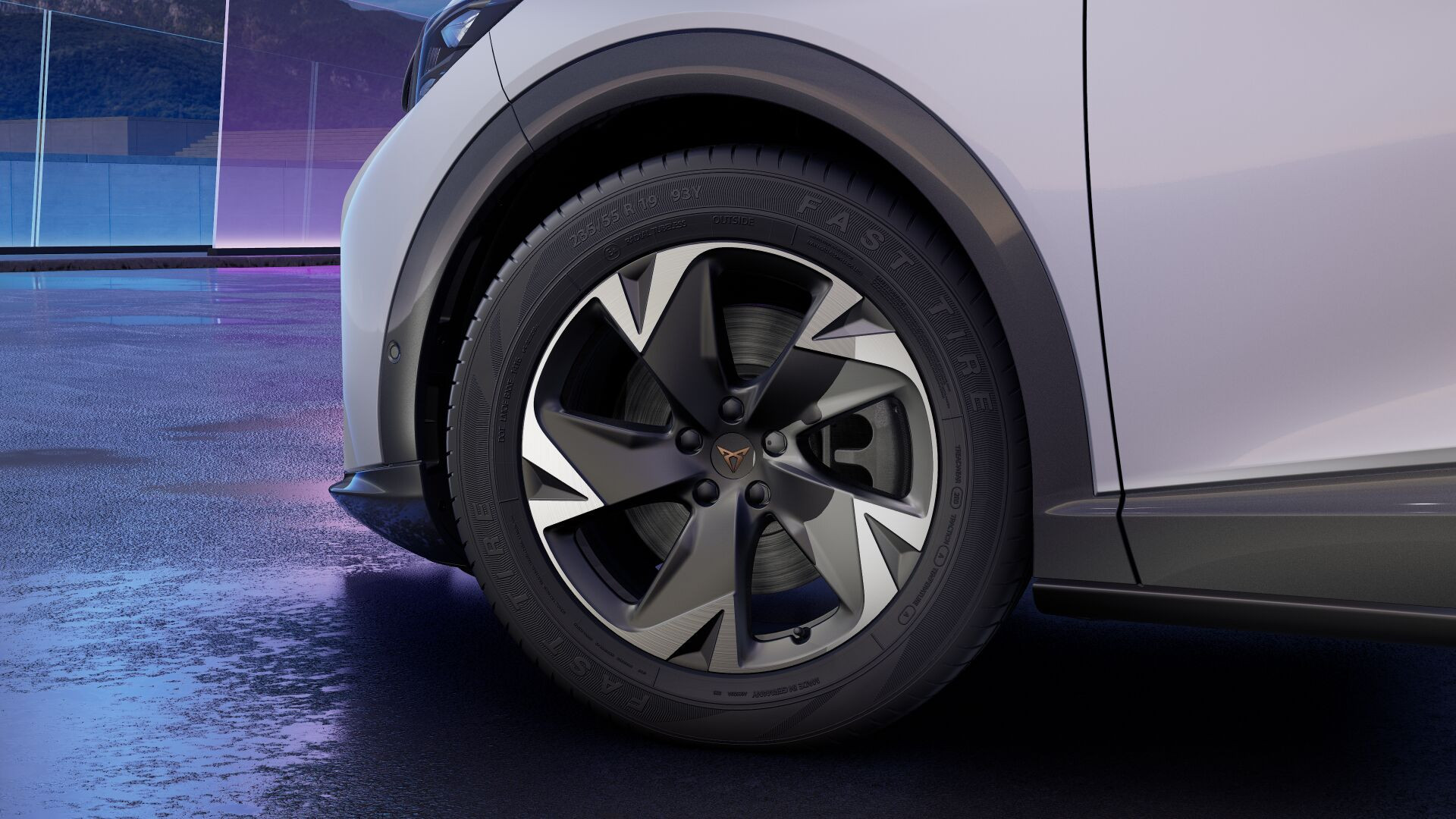 Hoofdafbeelding CUPRA Tavascan