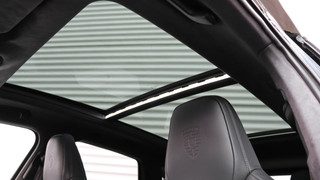 Porsche Cayenne Porsche Cayenne 3.0 S E-Hybrid SportDesign | InnoDrive | Head-up | Panoramadak | Soft-Close | BOSE Sound | Achterasbesturing - afbeelding nr 7