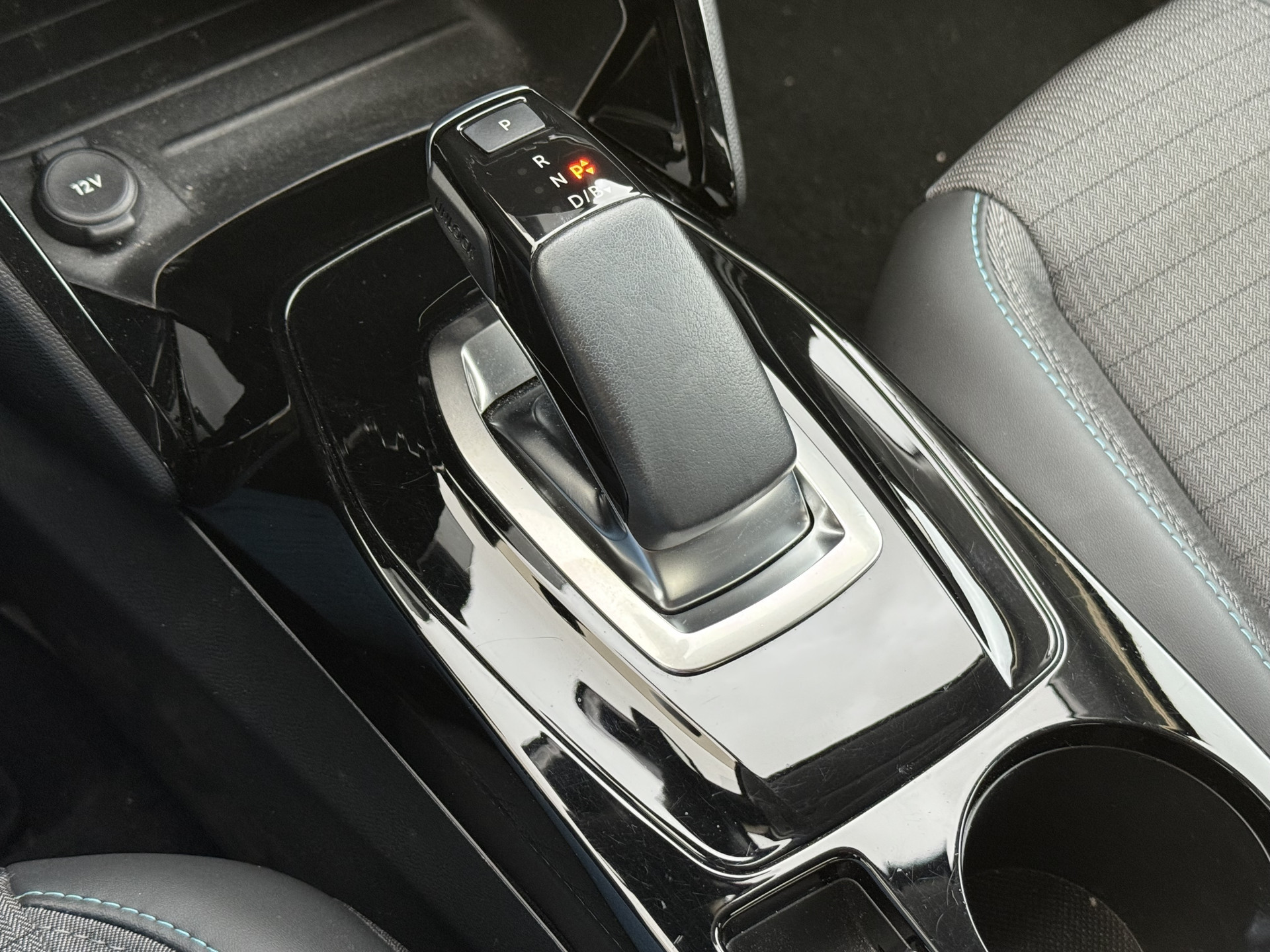 Hoofdafbeelding Peugeot e-208