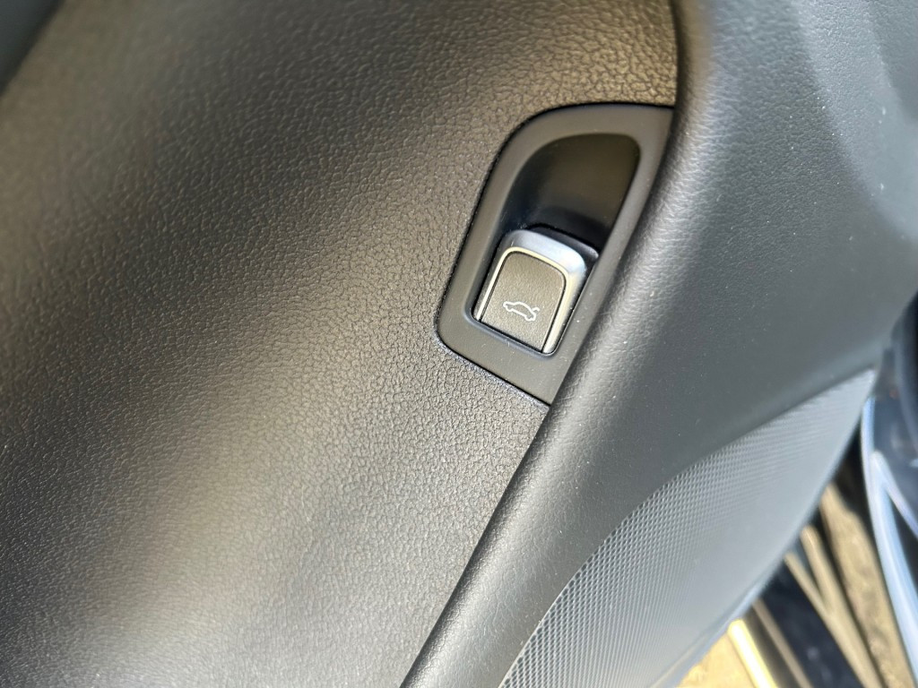 Hoofdafbeelding Audi Coupé