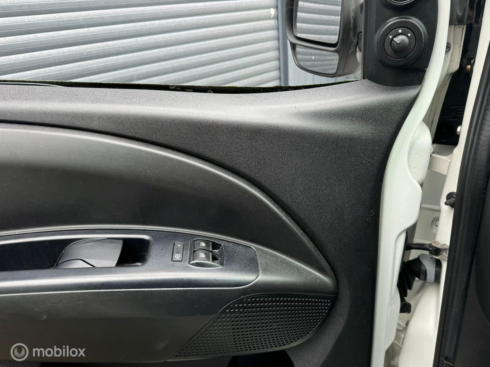 Hoofdafbeelding Opel Combo