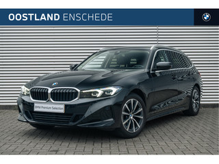 BMW 3 Serie Touring 320i Automaat / Trekhaak / Sportstoelen / Live Cockpit Plus / Widescreen Display / Stoelverwarming