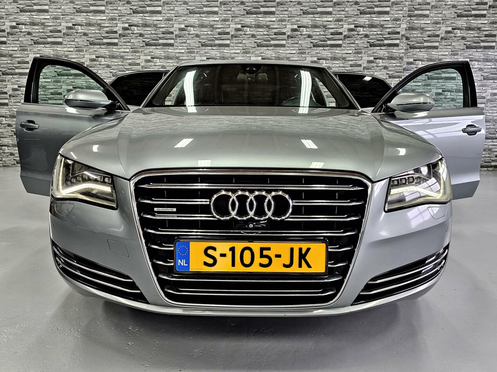 Hoofdafbeelding Audi A8