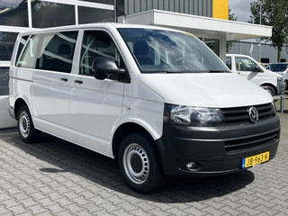 Volkswagen Transporter Kombi 2.0 TDI DSG Automaat 140 pk L1H1 BTW en BPM vrij Airco Cruise control Trekhaak PDC 1e eigenaar Marge Euro 5 Personenbus Kombi Combi Tourer Groepsvervoer Ideaal voor ombouw naar Camper