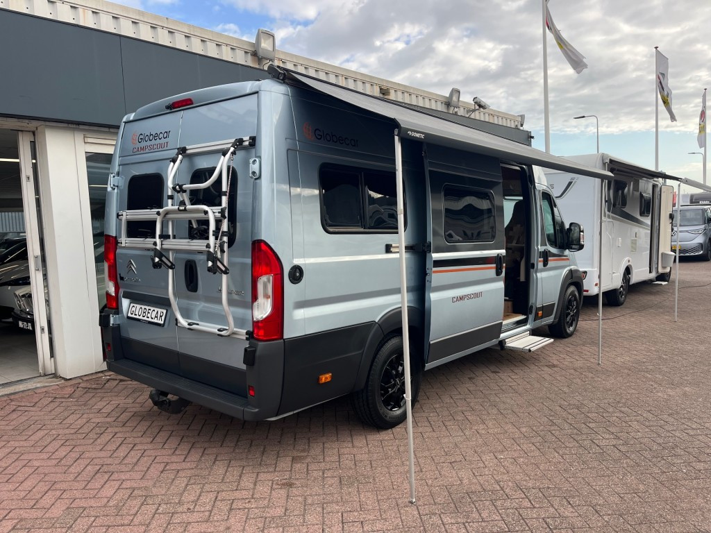 Hoofdafbeelding Pössl Globecar 640 Enkele Bedden Zopnnepaneel