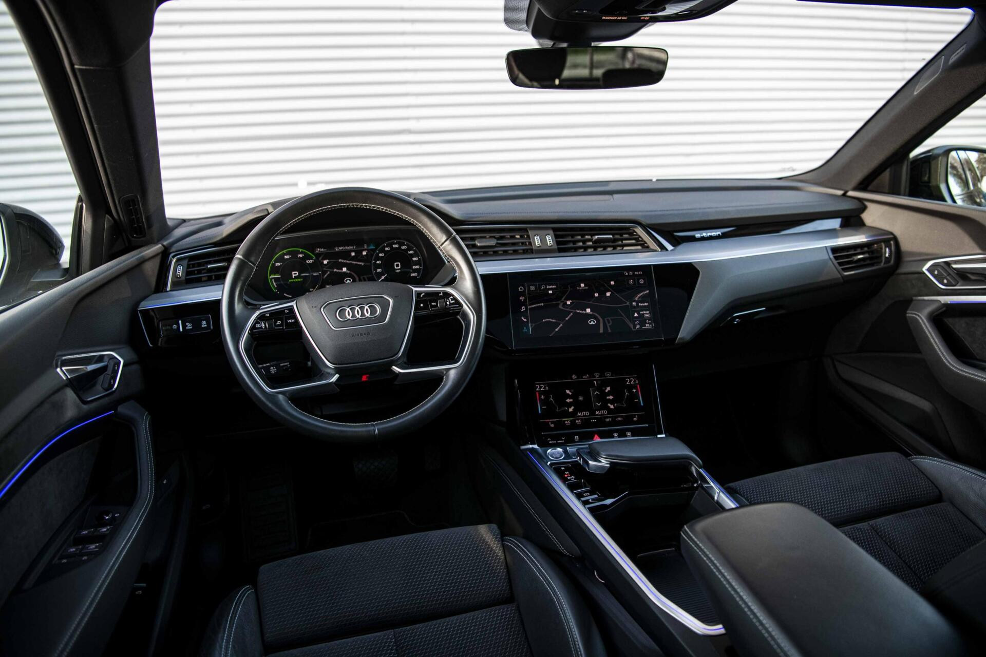 Hoofdafbeelding Audi e-tron