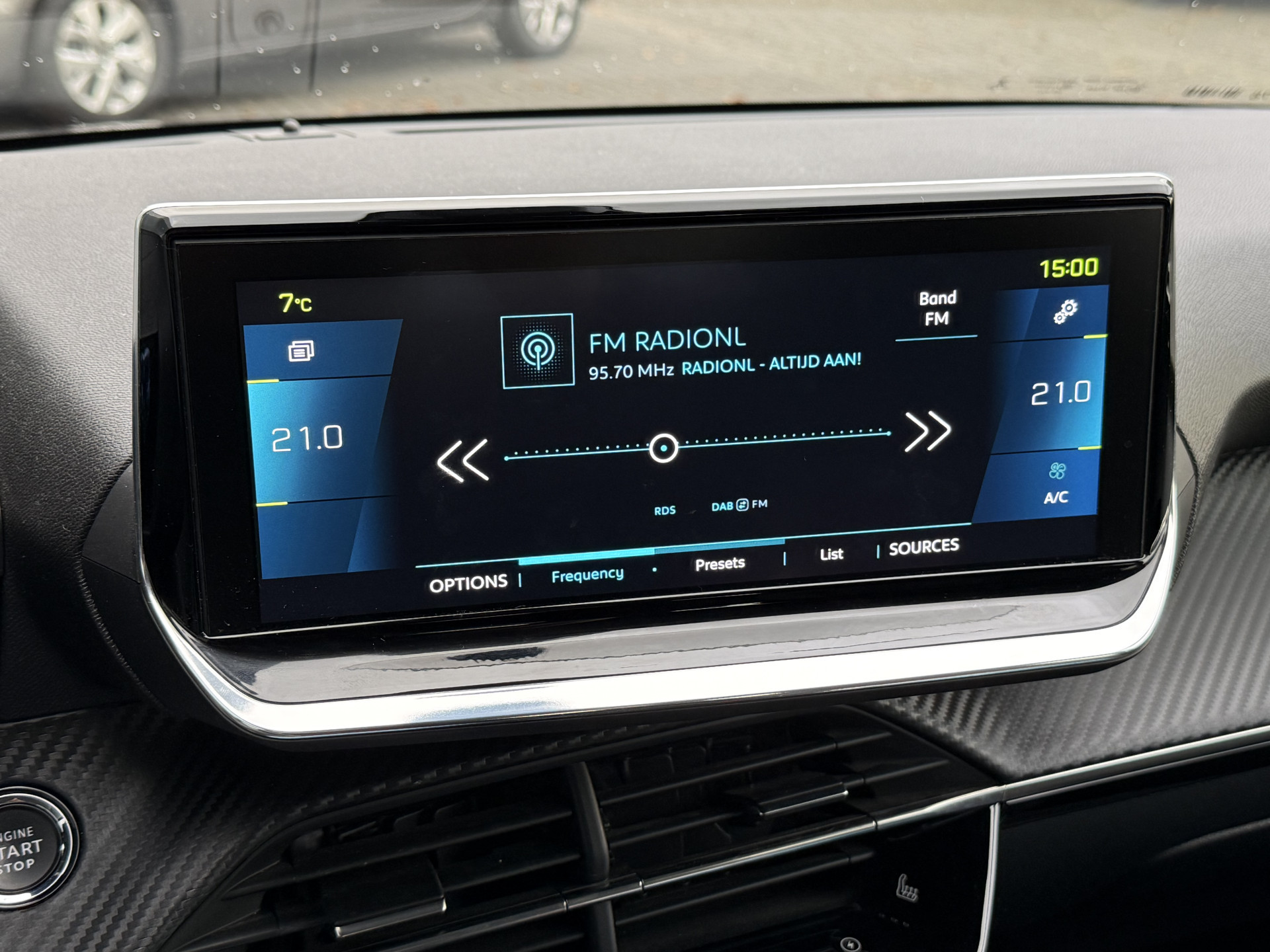 Hoofdafbeelding Peugeot e-208