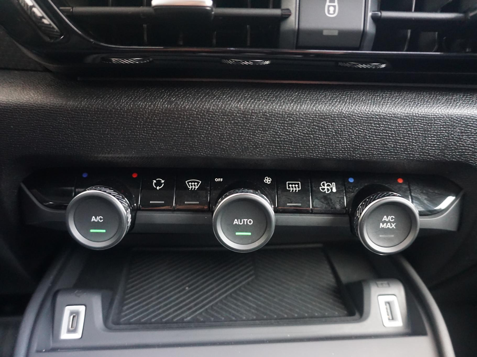 Hoofdafbeelding Citroën ë-C4