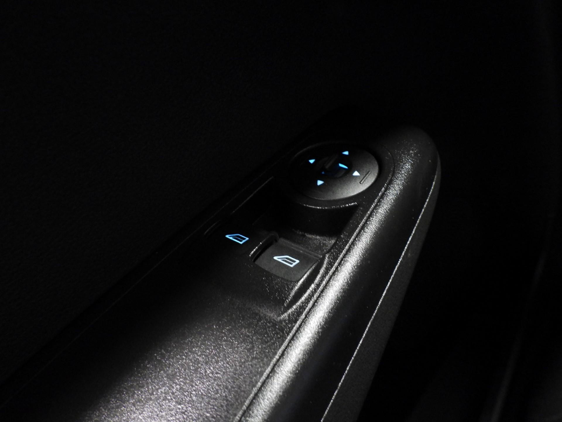 Hoofdafbeelding Ford Transit Courier