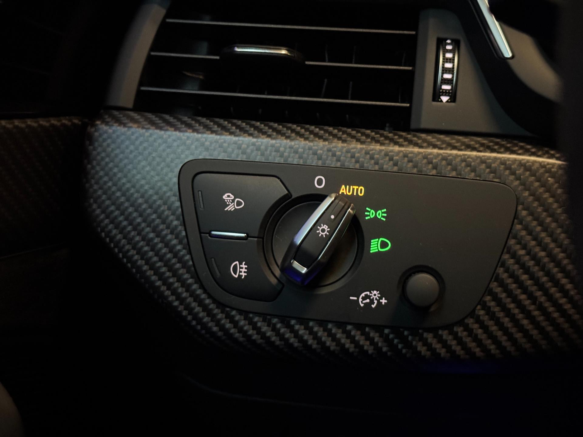 Hoofdafbeelding Audi S4