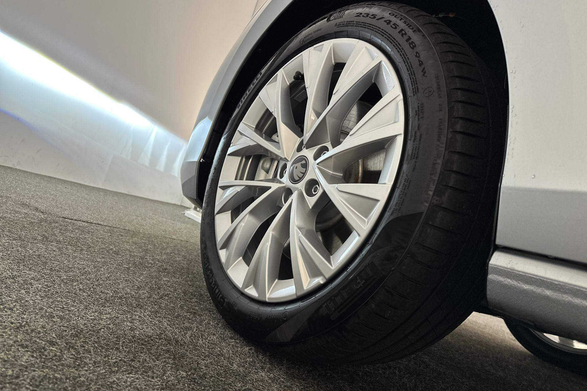 Hoofdafbeelding Škoda Superb