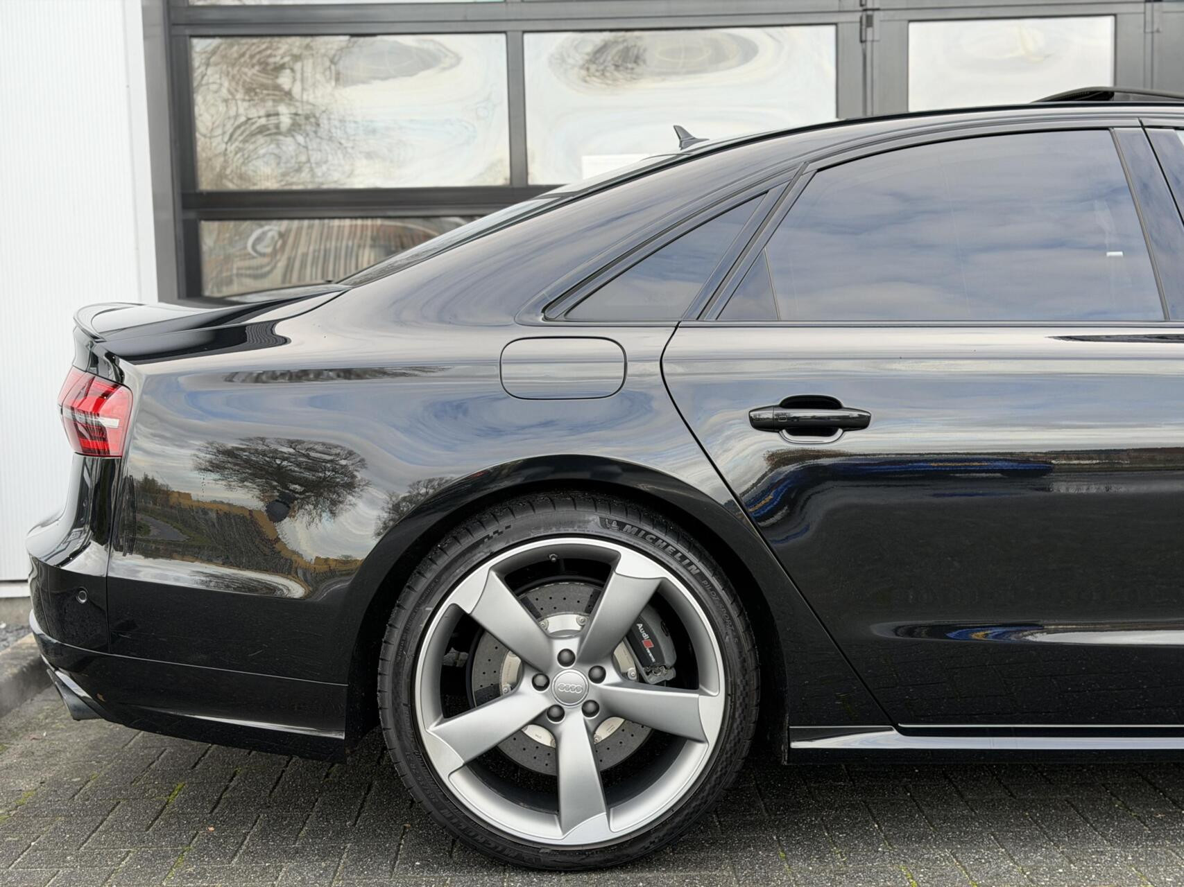 Hoofdafbeelding Audi S8