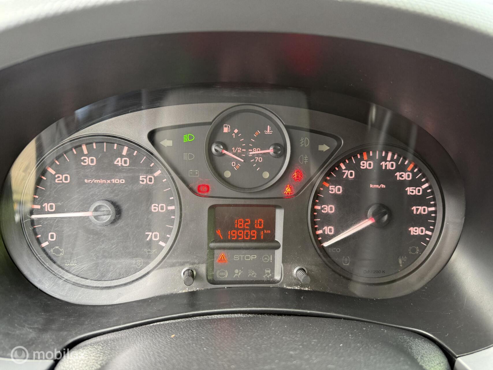 Hoofdafbeelding Peugeot Partner