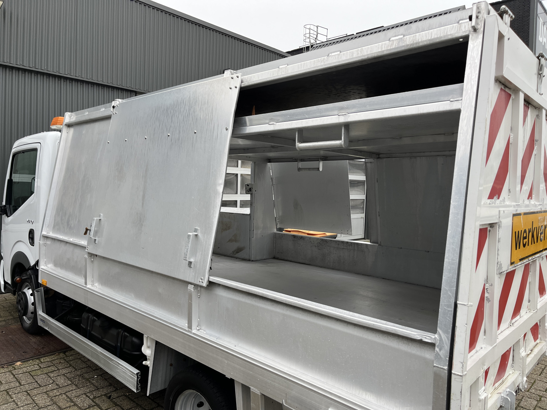 Hoofdafbeelding Renault Maxity