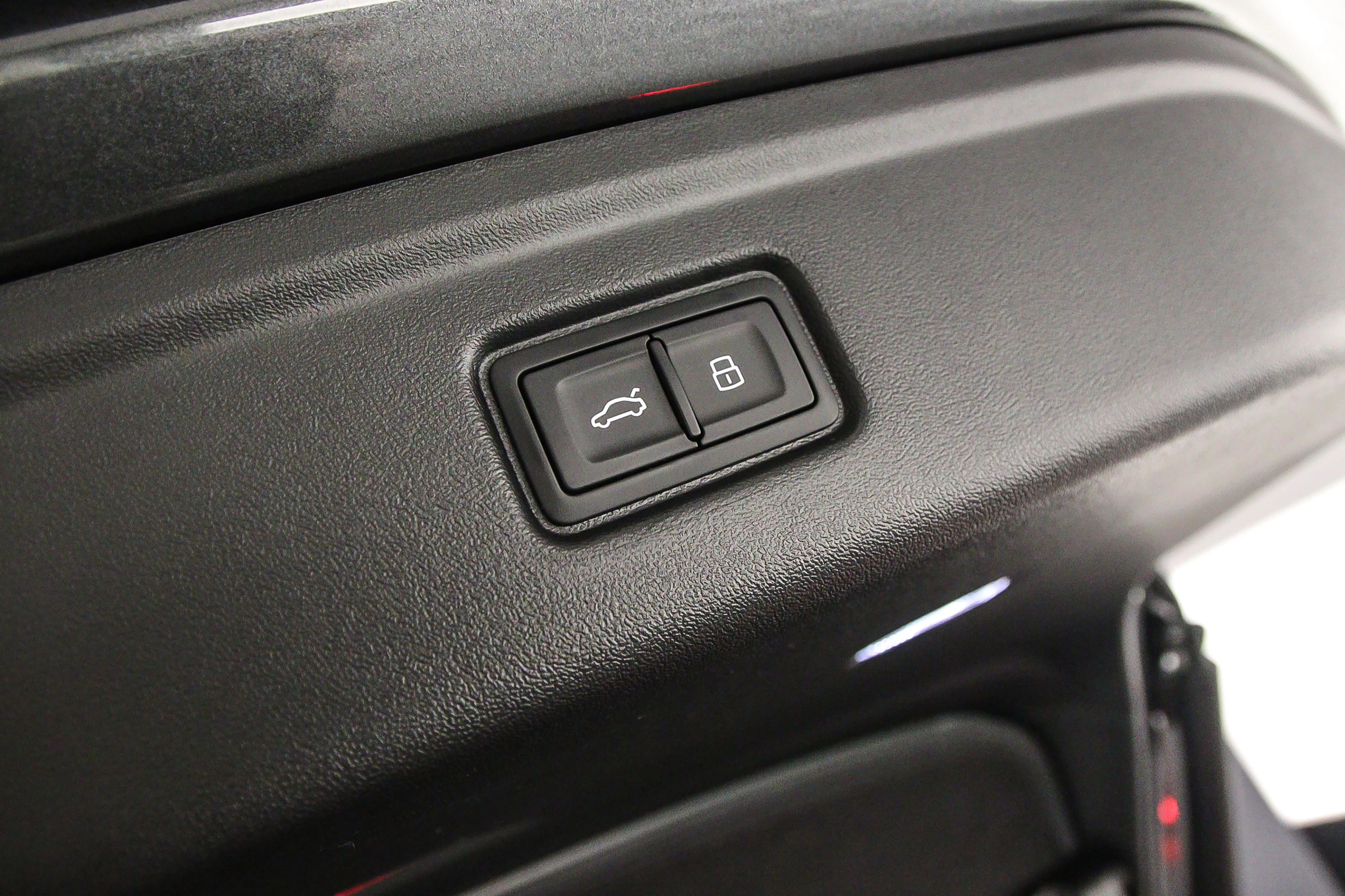 Hoofdafbeelding Audi A6 Avant e-tron