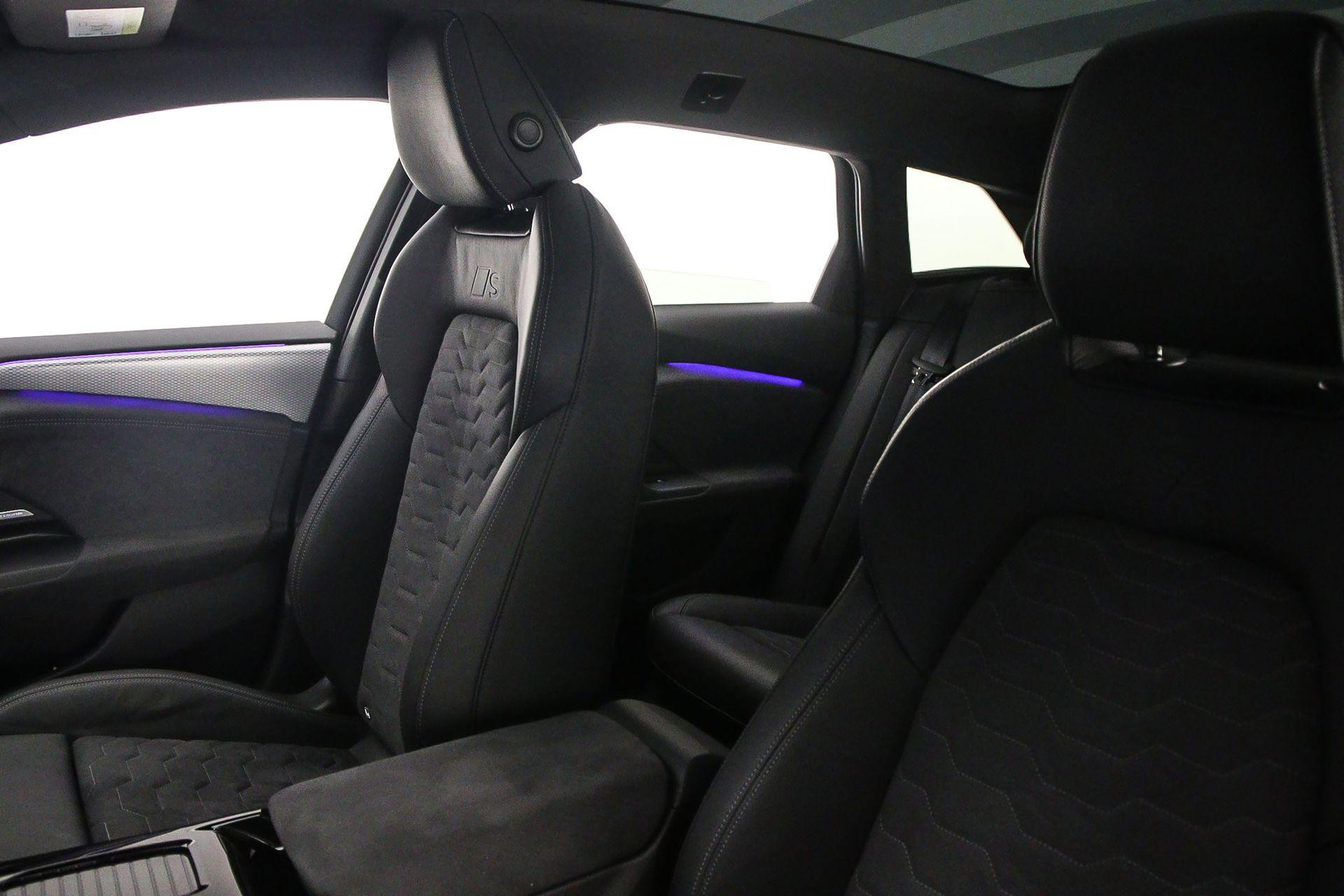 Hoofdafbeelding Audi A6 Avant e-tron