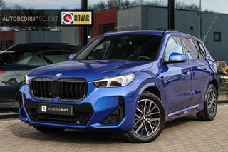 BMW X1 SDrive20i M-Sport - 360 CAMERA - HEAD UP - SFEERVERLICHTING - 2.0i