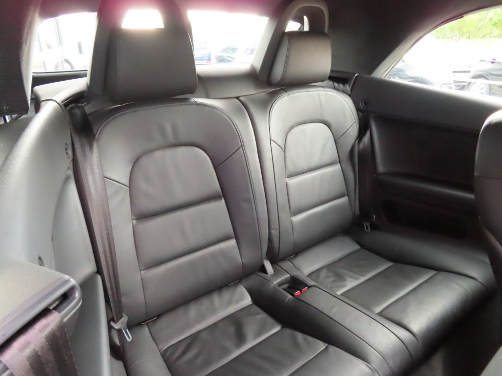 Hoofdafbeelding Audi Cabriolet