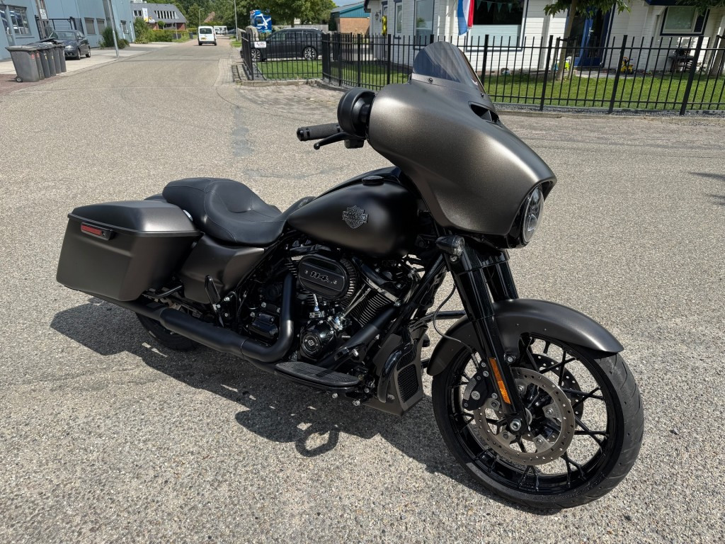 Hoofdafbeelding Harley-Davidson Street Glide