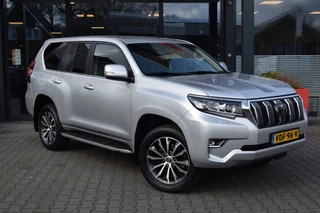 Hoofdafbeelding Toyota Land Cruiser Toyota Land Cruiser Landcruiser 150 2.8 D-4D 5DRS PROFESSIONAL A/T VAN