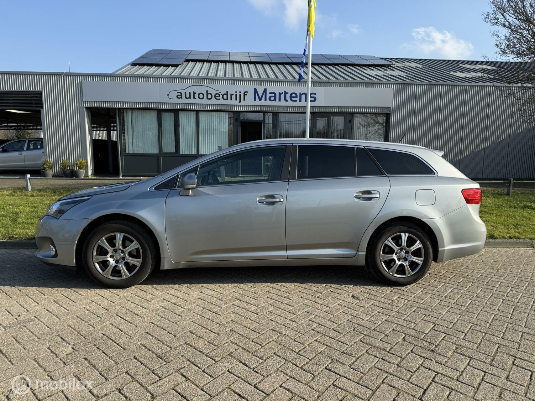 Hoofdafbeelding Toyota Avensis
