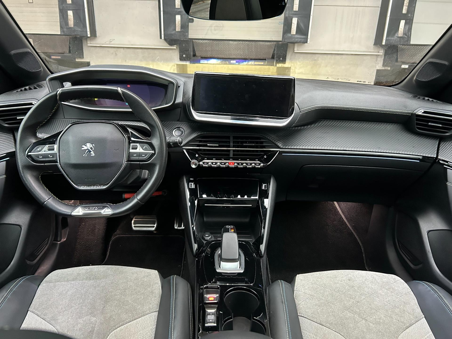 Hoofdafbeelding Peugeot e-208