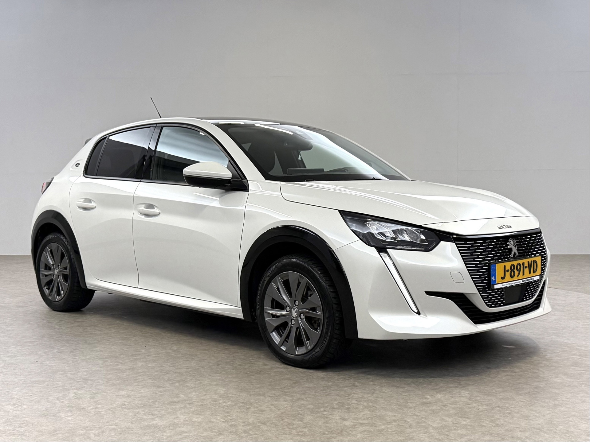 Hoofdafbeelding Peugeot e-208