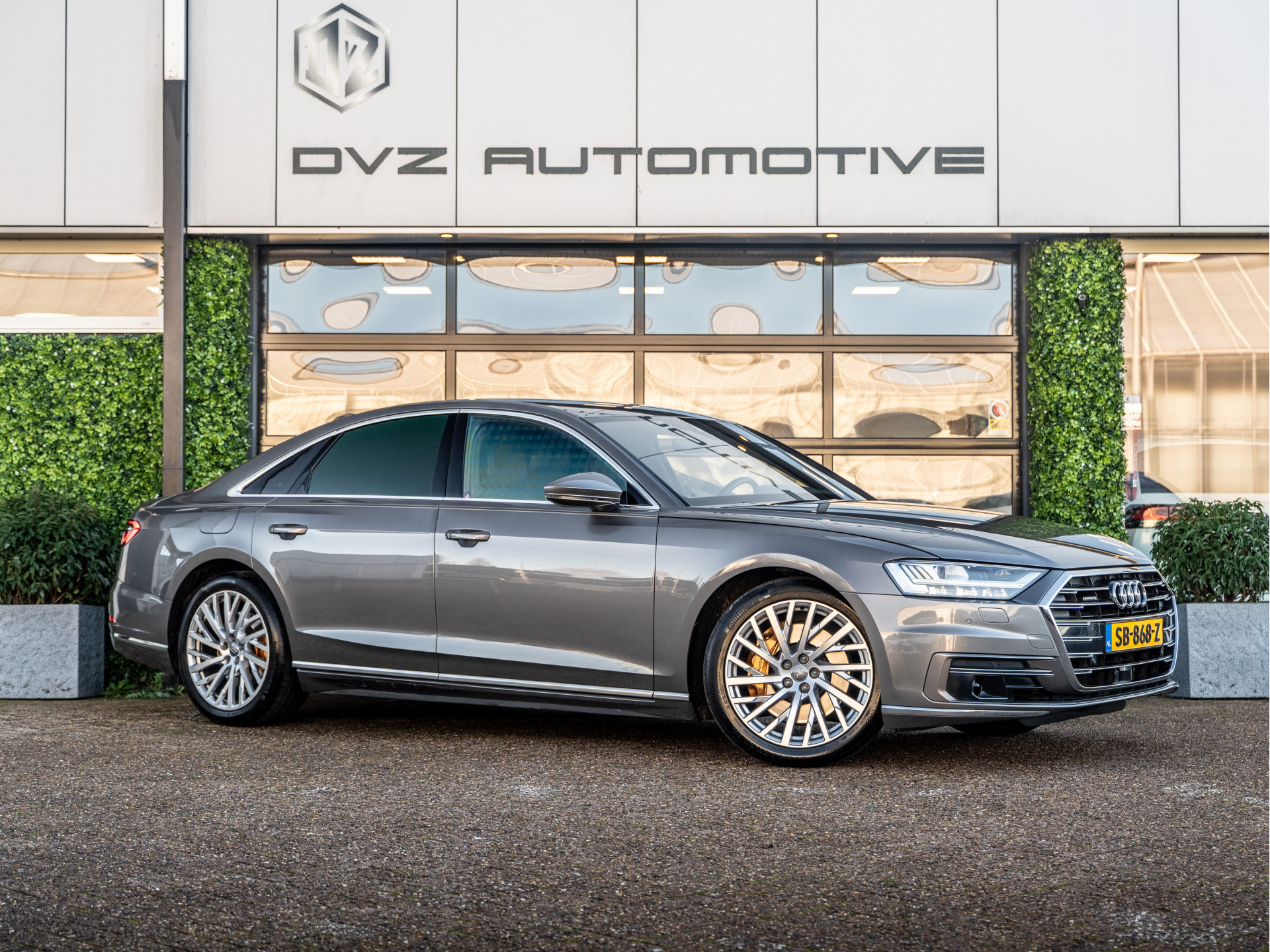 Hoofdafbeelding Audi A8