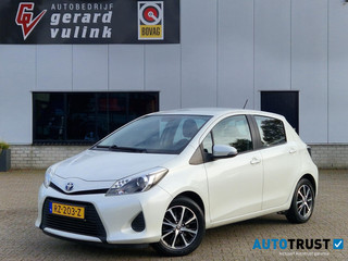 Toyota Yaris 1.5 Full Hybrid Aspiration CAMERA ECC LMV