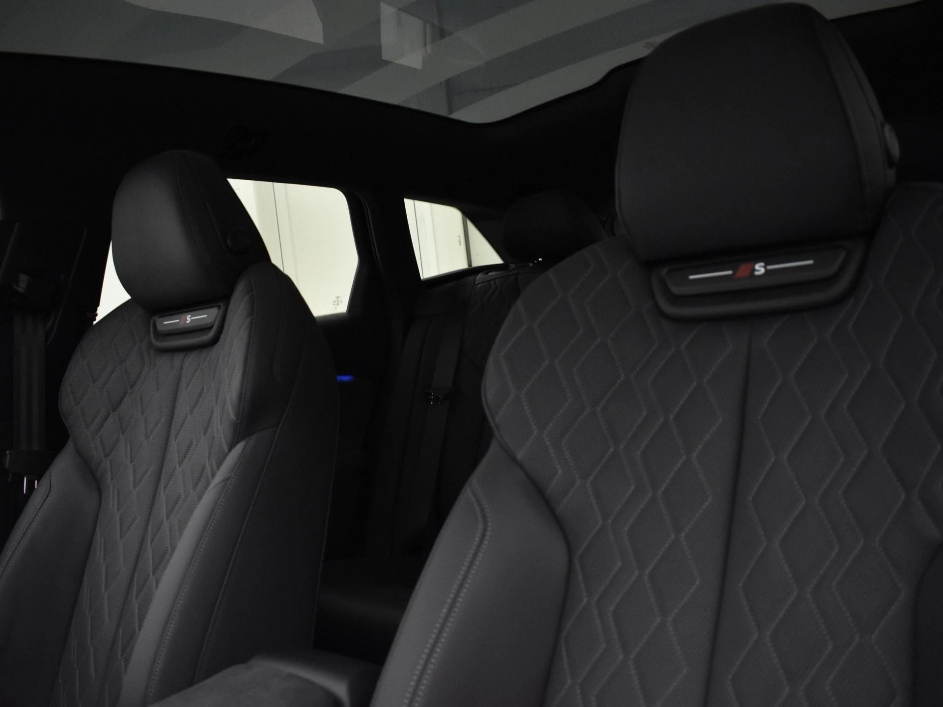 Hoofdafbeelding Audi A6 Avant e-tron